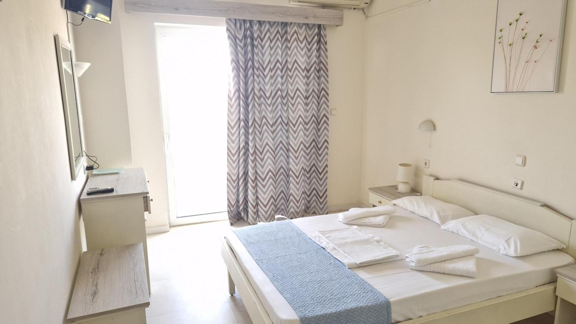 Regina Hotel Kíssamos Quarto foto